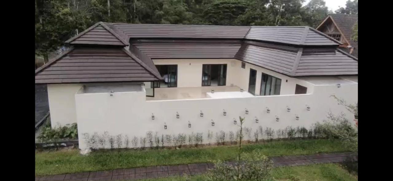 Charis Pool Villa 2 - 3 Bedroom With Private Pool Bentong Exterior photo