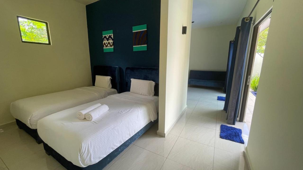 Charis Pool Villa 2 - 3 Bedroom With Private Pool Bentong Exterior photo